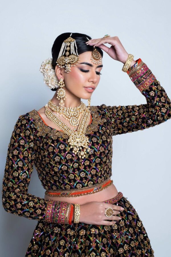 NAUSHAYZ by Fahad Hussayn
